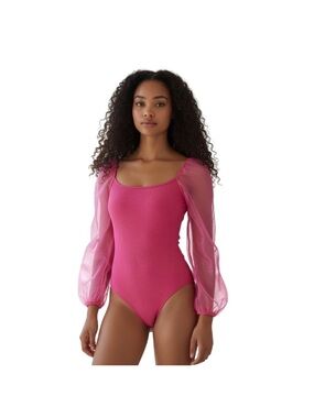 Altar'd State Fuchsia Pink Puff-Sleeve Bodysuit